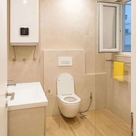 Blloku Location Τίρανα